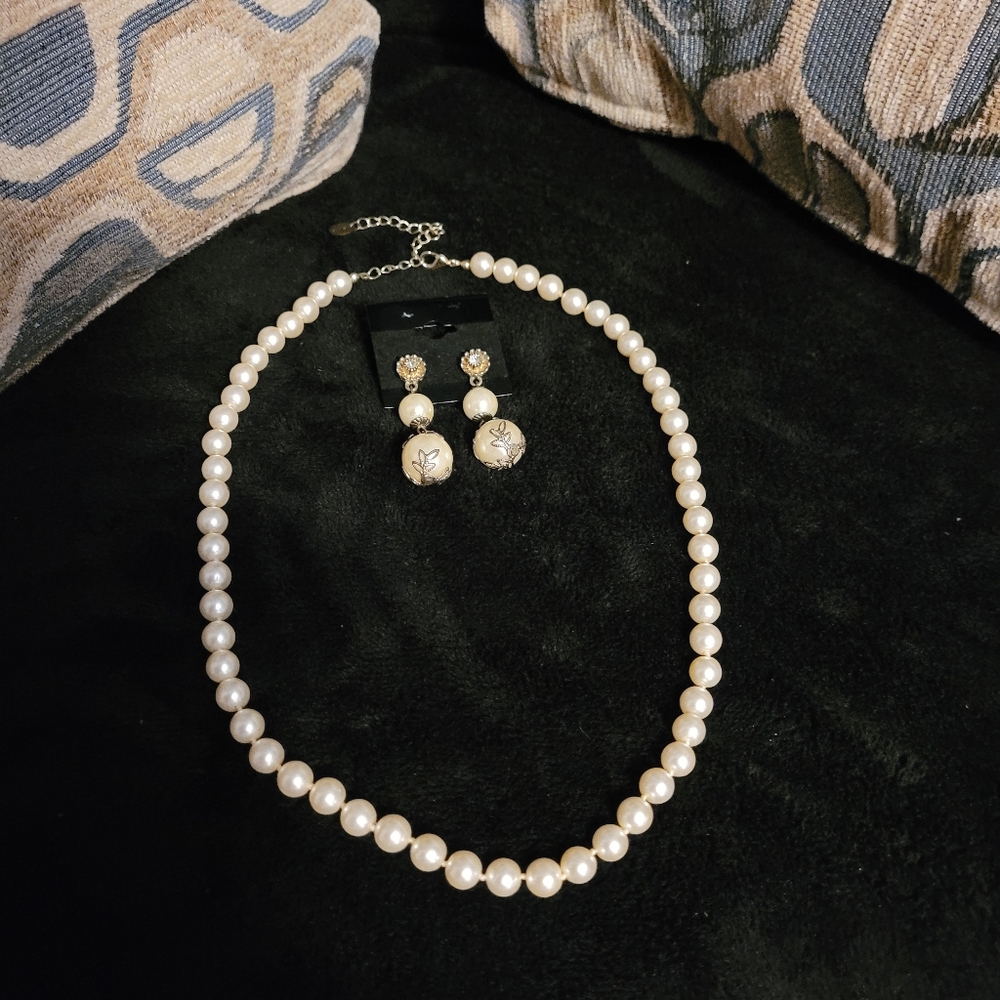 Faux Pearl necklace and earring set